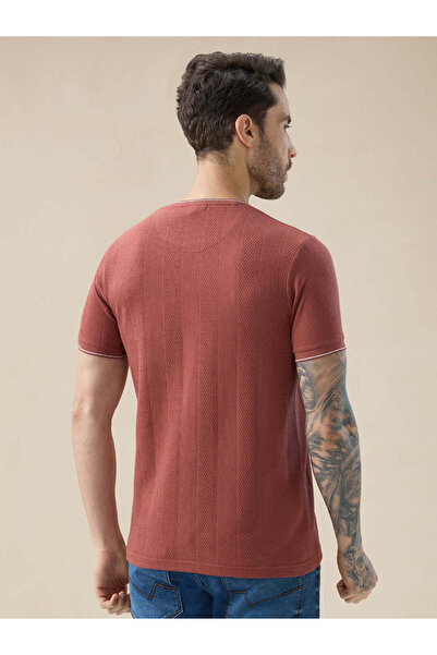 STATUS QUO Textured Regular Fit Rust T-shirt
