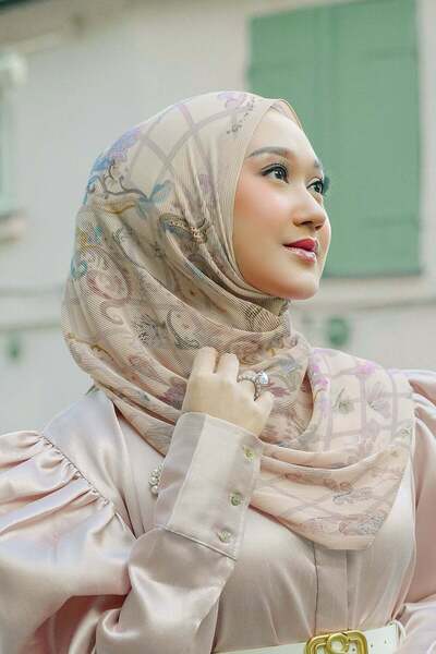 Buttonscarves شال مطوي من أوتوغراف - فلور