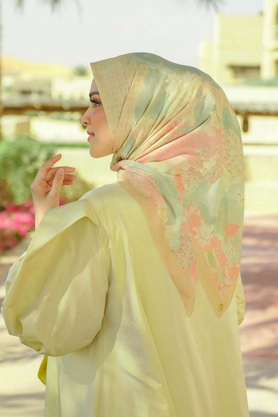 Buttonscarves Arabian Night Square Scarf - Coin