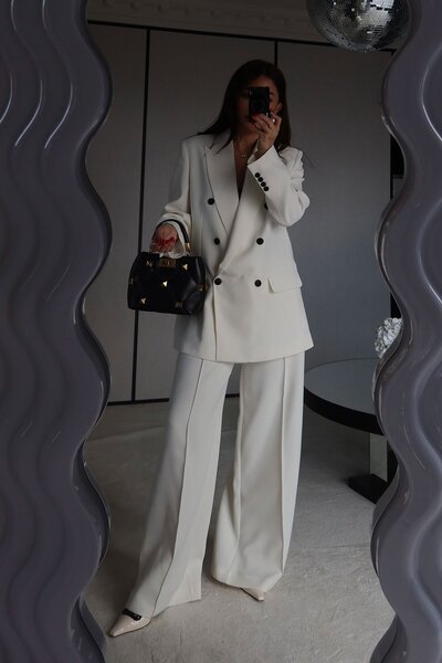 Özge Özgenç Sewing and Belt Detail Wide-Leg Pants