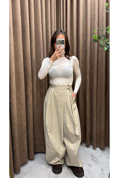 Maysa بنطلون باراشوت كريمي اللون مع حزام