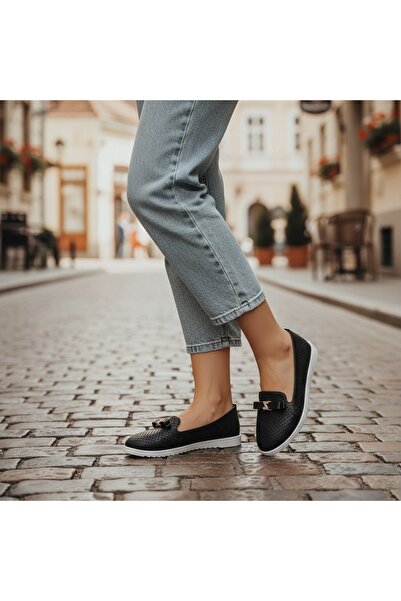 OEM Lightweight and comfortable Ballet Flats for women, easy and quick to put...