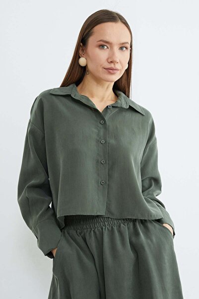 Fulla Moda Basic Buttoned Casual Crop Shirt