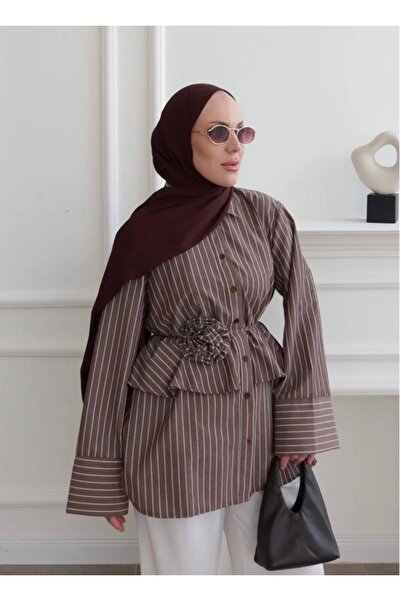 demet's collection Beliz GÜL Detaylı Broş Kemerli Premium Çizgili Gömlek - Tunik
