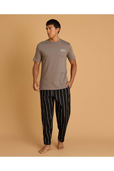 REDTAG Men Grey and Black Printed Pyjama Set