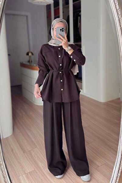 Ka Hijab طقم بلوزة وبنطلون برباط - بني