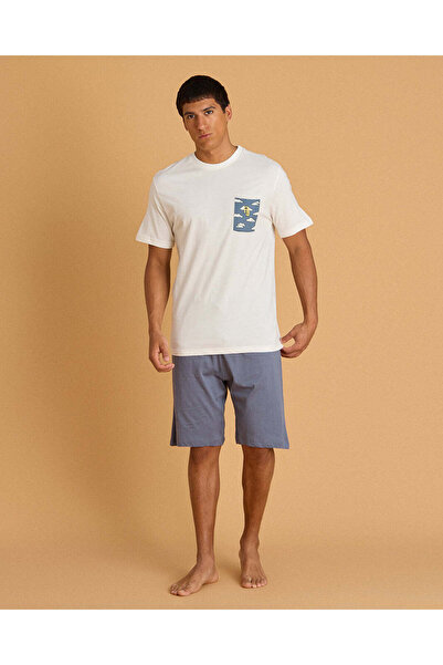 REDTAG طقم بيجاما رجالي مطبوع عليه تيشيرت وشورت طويل محبوك