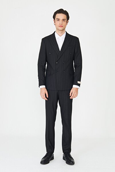 White Stone بدلة سوداء رفيعة بقصة عصرية وياقة مدببة طراز C مخطط و K بأزرار عل...