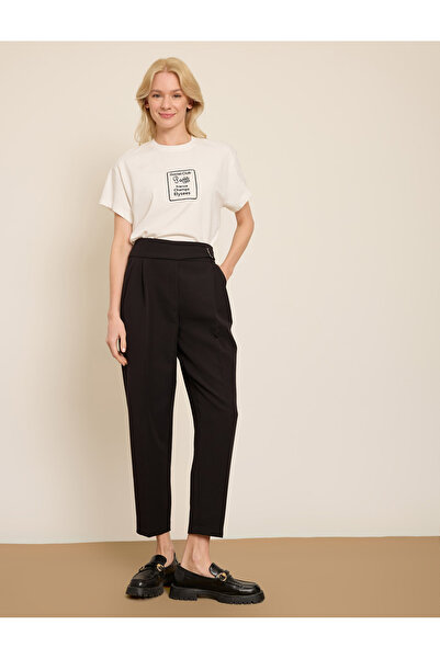 BGN workshop Metal Buckle Pairs of Pleated Carrot Cut Pants