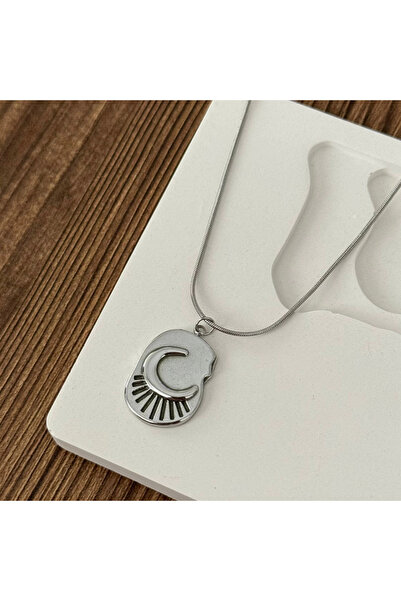 TURKAFONE Moon Plate Necklace