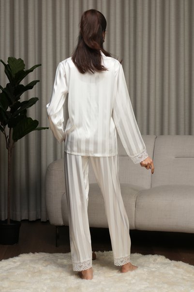 hendam Two-piece Striped satin pajama set with Lace detail - pearl white