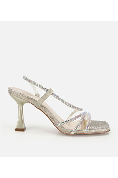 Hotiç Kadın Saten Gold Taş Detaylı Bilekte Topuklu Sandalet