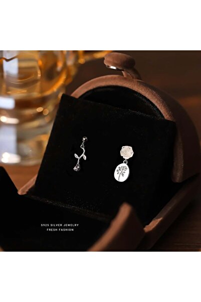 Generic French rose earrings