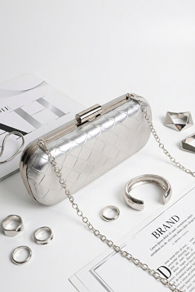 Berlesi Clutch argintiu metalic cu lanț din plasă și capac metalic, pachet de...