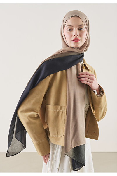 Fresh شال رامي بنقشة ديجريد أسود-فيزون