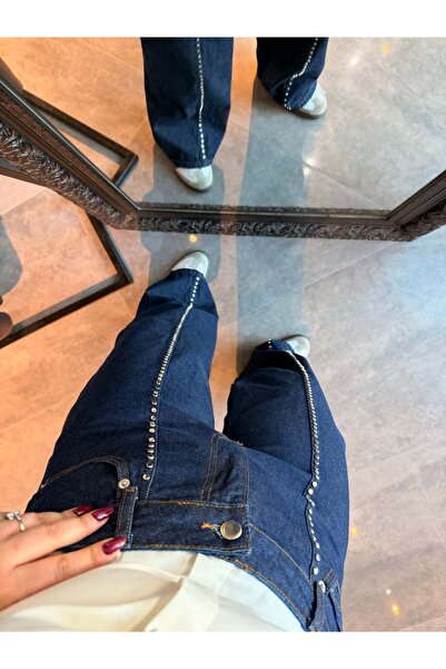 BÜŞRA PERKER Zımbalı Rinse Jean