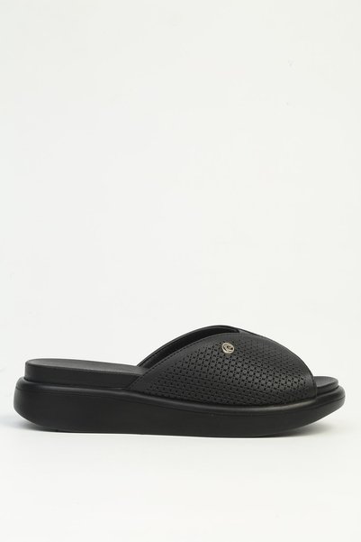 Pierre Cardin Women's Slipper Black Pc-7809
