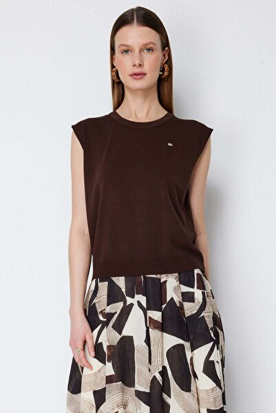 ON Βαμβακερή αμάνικη μπλούζα με λαιμόκοψη ουράλινγκ