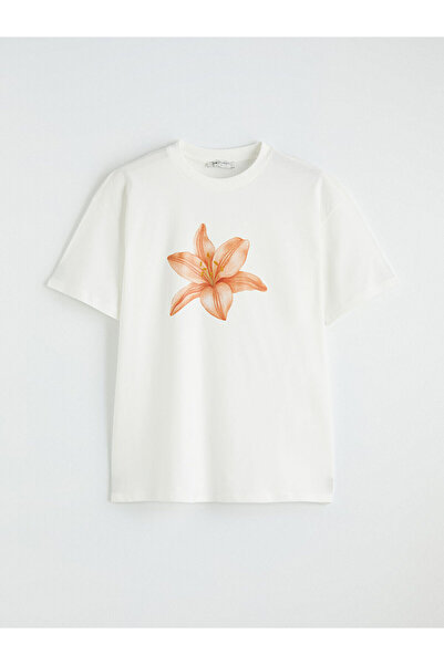 LC Waikiki Γυναικείο μπλουζάκι Özmarka New Season Crew Neck Flower με τύπωμα