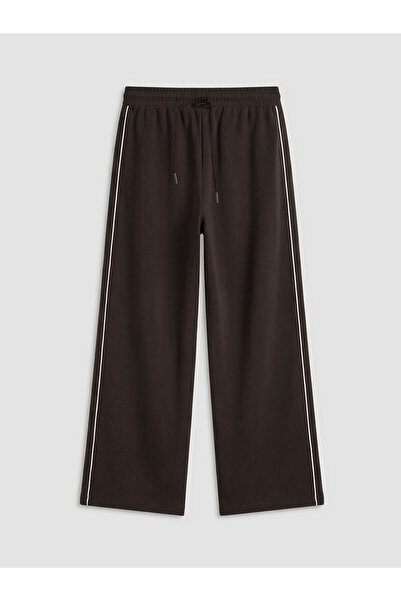 LC Waikiki Γυναικεία φόρμα Özmarka Νέας Σεζόν με φαρδιά μπατζάκια και λεπτομέ...