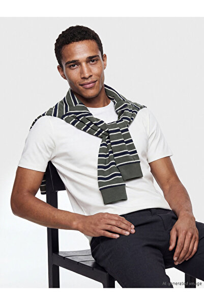 LC Waikiki Ανδρικό μπλουζάκι Özmarka New Season με λαιμόκοψη Crew Neck και κα...