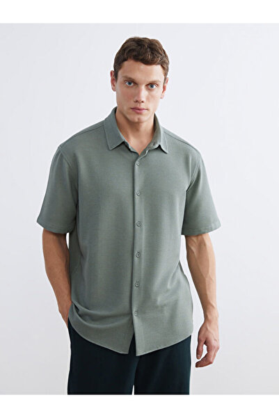 LC Waikiki Rmz Gi̇yi̇m Farkiyla Standard Fit Men's Shirt