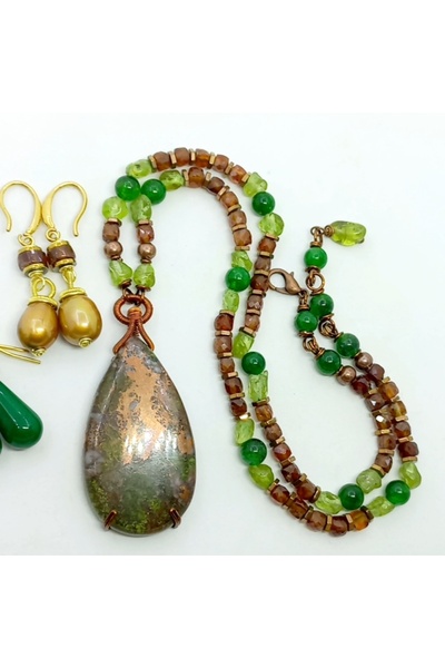 Sibelce 2691 Chalcopyrit Hossanite Garnet Zebercet Fuchsite el yapımı kolye