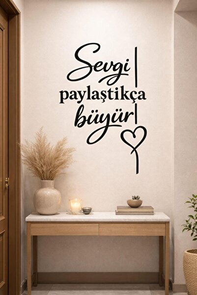 LAZORİAE „Cu orice iubire împărtășită se mărește” Graffiti din lemn și plexig...