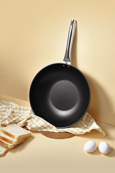 Kitchen Life Gigilli Esperanza Titanium Wok Pan 28 cm Cream