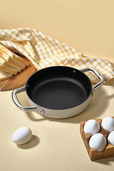 Kitchen Life Gigilli Esperanza Titanium Pan 20 cm Cream