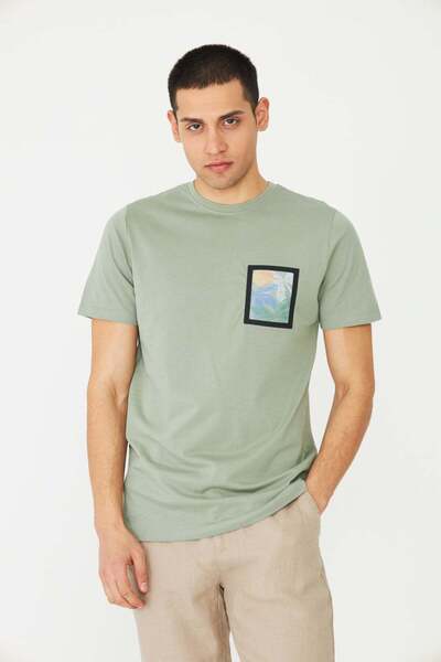 White Stone Green Crew Neck T-Shirt with Print Detail for Men