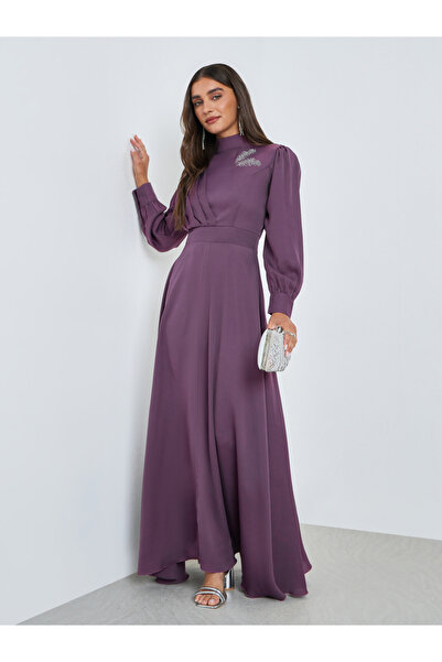 Styli فستان ماكسي بأكمام مزينة باللون الأرجواني