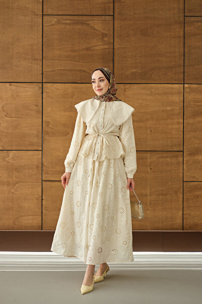 LOCCO Women's Peter Pan collar Lace Detail Set Cream