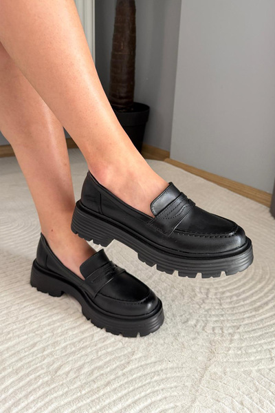 Preshley Women's Leoo Thick Sole Loafers Moccasin Shoes