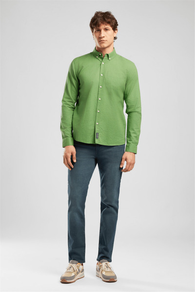 Lee Cooper قميص Day للرجال ذو قصة عادية بأكمام طويلة مكون من قطن قطع باللون ا...