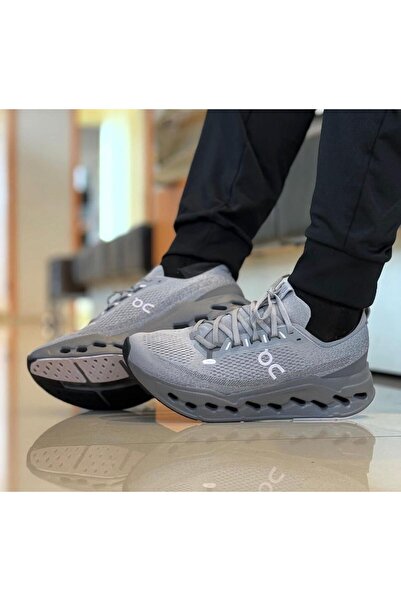 on Clouds Running Cloudsurfer Max Alloy Asphalt，