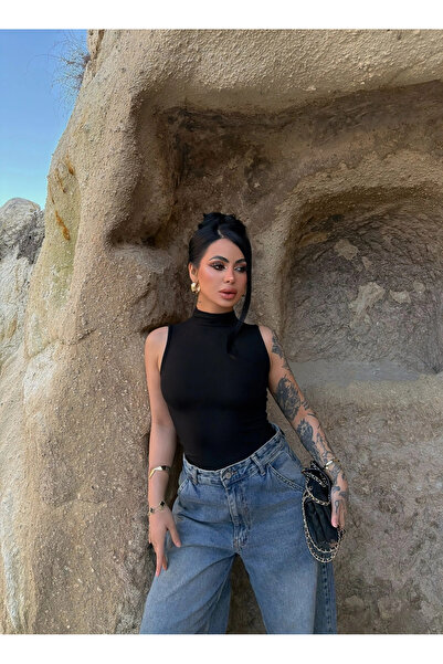 kırmızı butiks Μαύρο φανελάκι με ζιβάγκο