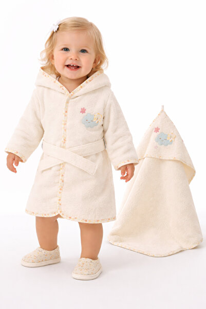 İZYALİF BABY Baby Girl Cloudy 3-Piece Towel and Bathrobe Set with Luxury Box