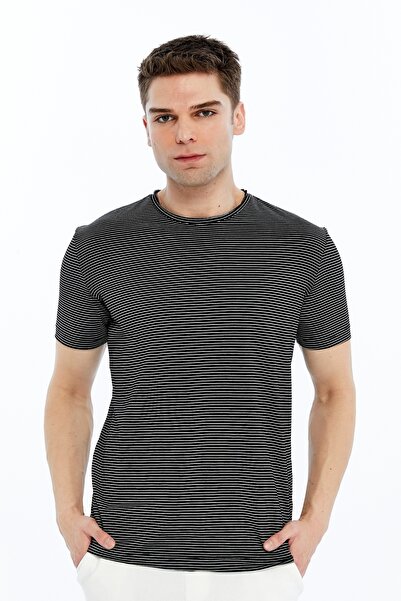 trender Черна мъжка тениска без джобове 4030