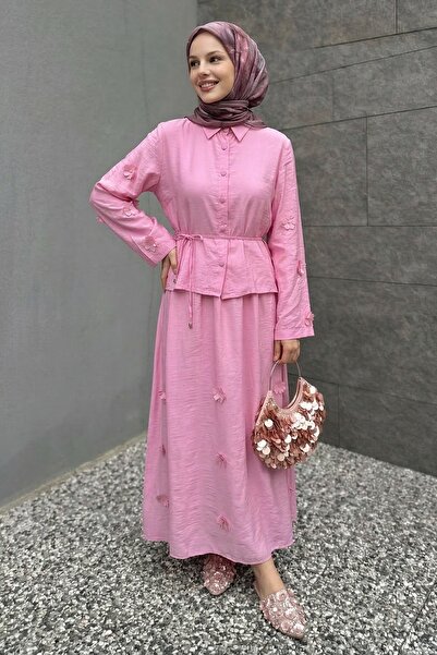 InStyle Ροζ Κοστούμι με Λεπτομέρεια Λουλουδιών στο Πουκάμισο