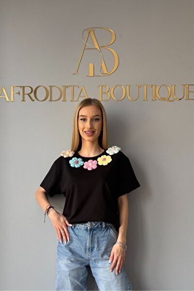 Afrodita Boutique Flowers T-shirt
