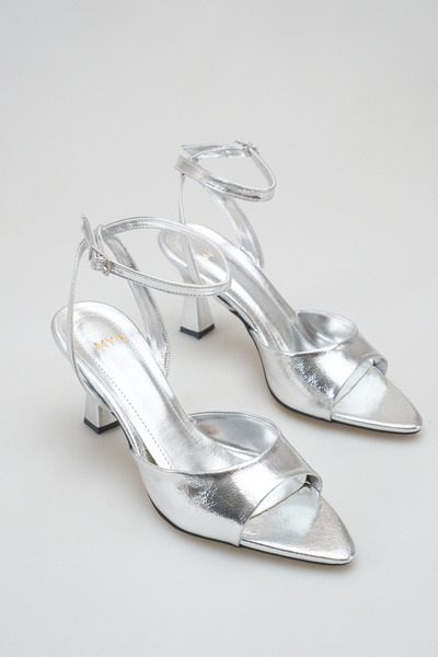 meyra'nın ayakkabıları Pantofi de damă cu vârf ascuțit cu legare la glezne pa...