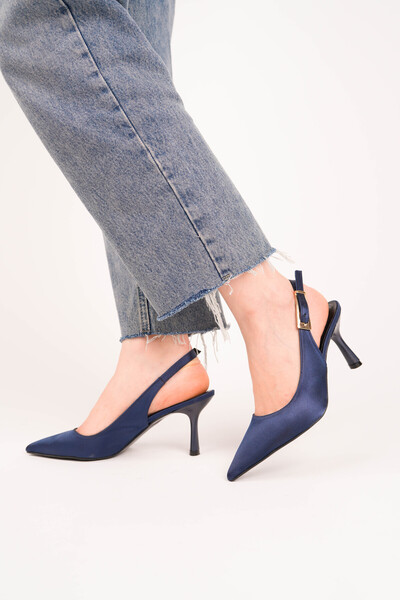 ESATSANİ Lacivert Saten Sivri Burun 9 cm Topuklu Ponci Stiletto Kadın Ayakkabı