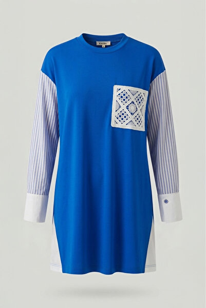 Kayra Women's Embroidered C Pocket Detail Sweatshirt - Blue