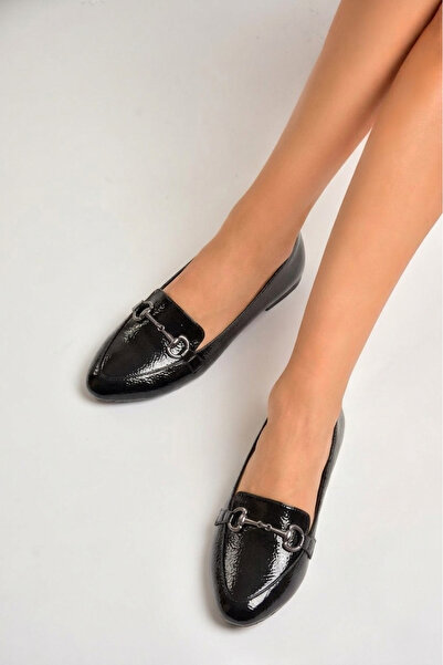 Fox Shoes Y290110008 Piele lacuită neagră detaliu la cataramă Casual Femei ba...