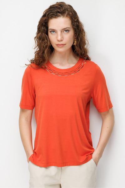 Desen Triko Γυναικείο T-shirt με λαιμόκοψη σε σχήμα Ο, διπλή ρίγα, με πέτρες,...