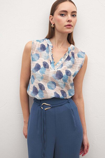 Sateen Sleeveless V-Neck Blouse - Blue