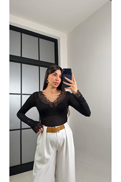 solena sln Women's Black V-Neck Lace Detailed Cashmere Body Blouse