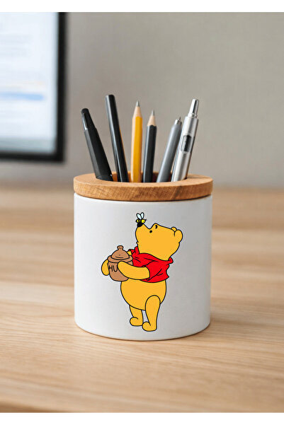 Eylül Design حامل أقلام سيراميك ويني ذا بوه مطبوع مع تفاصيل خشبية لسطح المكتب