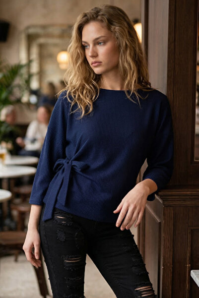 armonika Bluză de damă, albastru marin, cu decolteu în formă de O, cu textură...